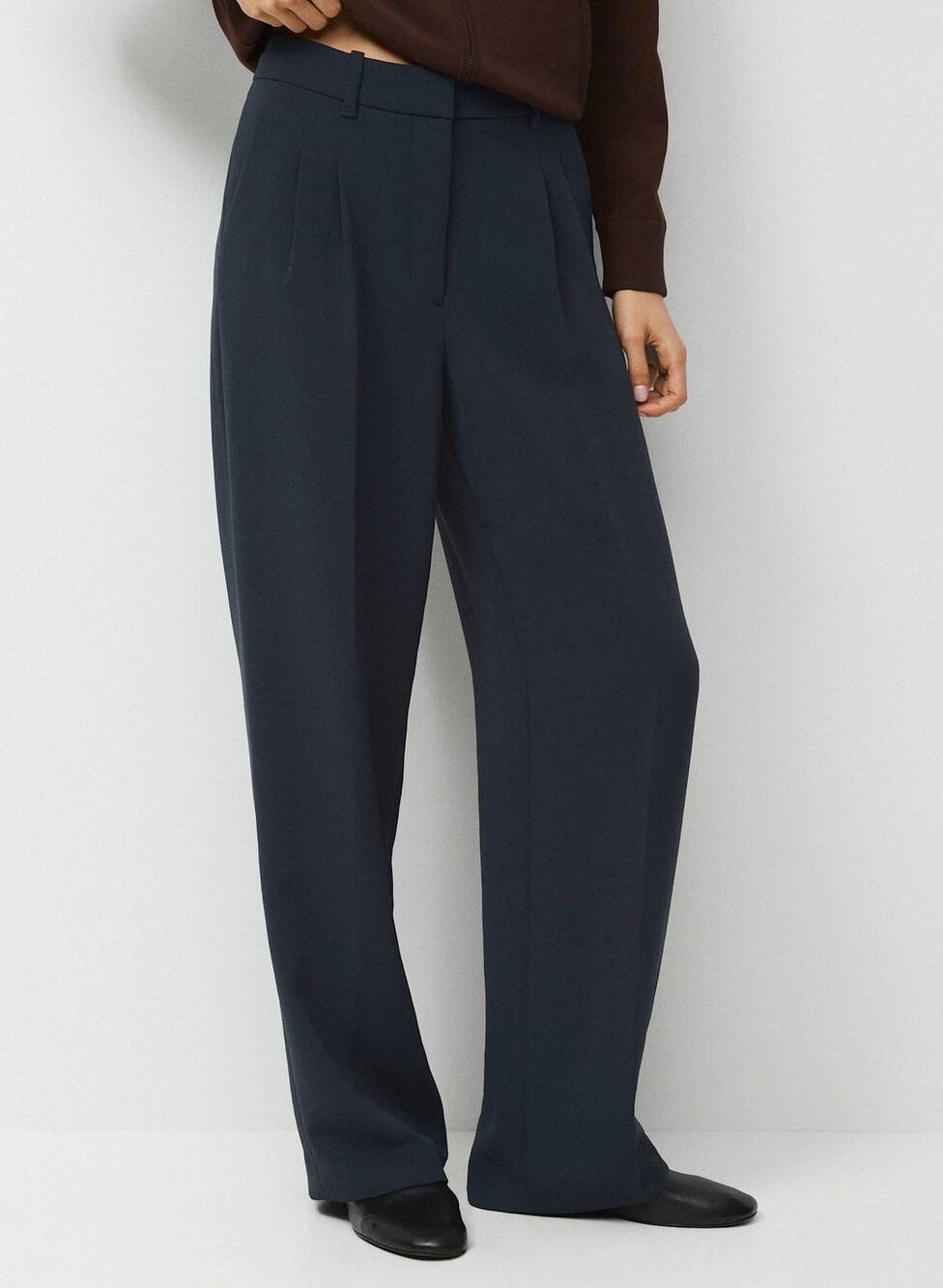 Aritzia Wilfred The Effortless Pant - Crepette - Dark Night Navy - 6 Tall